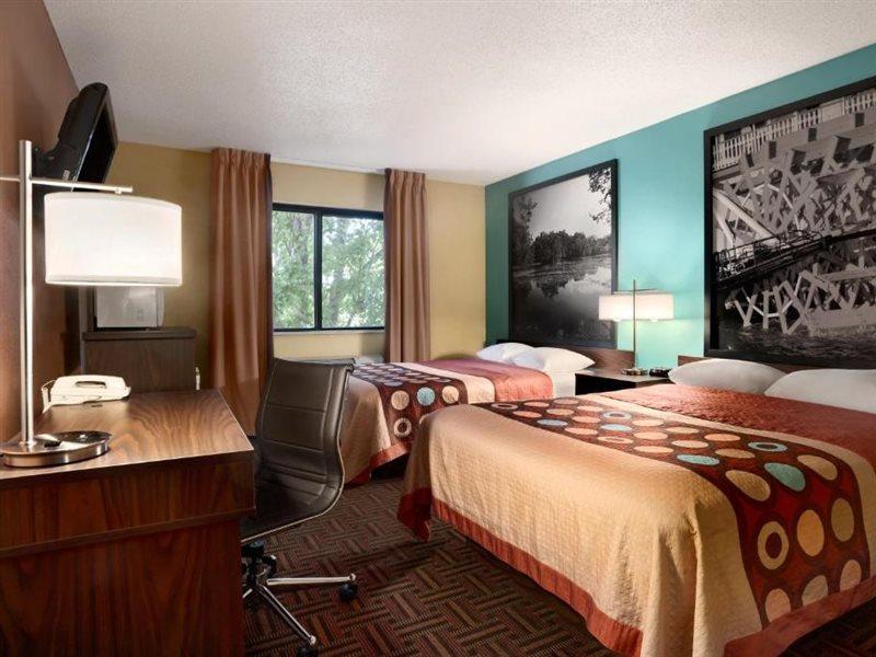 Super 8 By Wyndham Peoria Motel Eksteriør billede